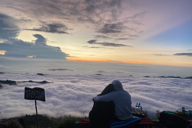 Batur Hike : Mount batur Sunrise Hike & Natural Hotspring - The sunrise summit moment: breakfast, views, and crater energy