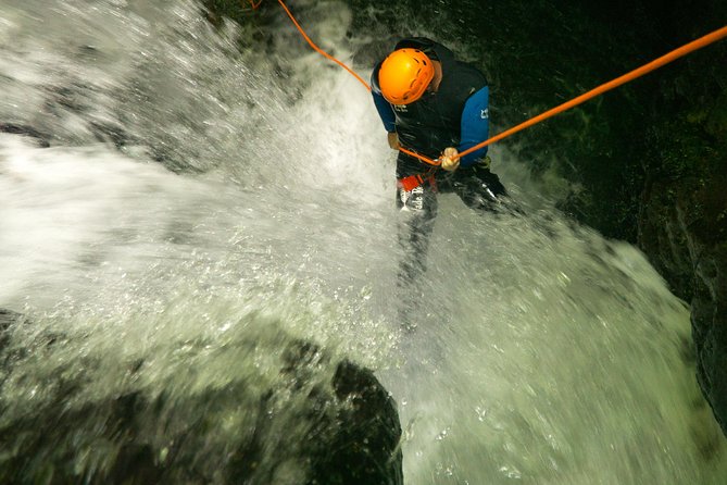 Beginner Canyoning trip in bali "Banyuwana canyon" - Beginner Canyoning in Ubud: What Banyuwana Feels Like