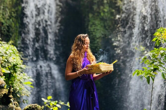 Beji Griya Waterfall Bali Spritual Holy Bath Experience - A Sacred Waterfall Bath in Ubud: What Melukat Is Really About