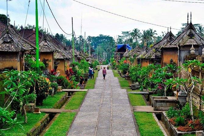 Besakih Temple Tour - Traditional Bali Village - All Inclusive - Lunch and pacing: making a long day feel manageable
