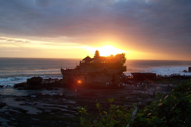 Best Bali Package Tour: 4 Days with Airport or Hotel Transfer - Day 2: Ubud culture, craft villages, Tirta Empul, and Kintamani views