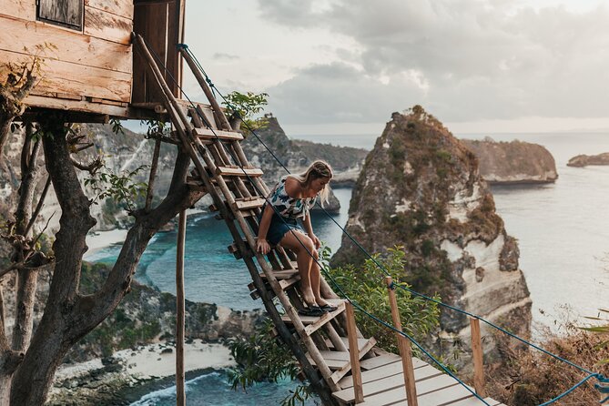 Best Iconic West and East Nusa Penida Island Tour - All Inclusive - Lunch at Warung The Sorent: simple fuel in the middle