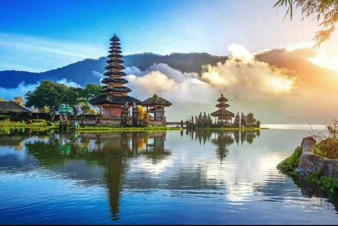 Best of Bali Water Temple and UNISCO Rice Terrace Trek - Value for $32: Tickets, Lunch, and Air-Conditioned Round Transfers