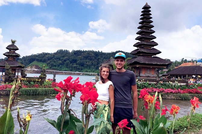 Best of Bali Water Temple and UNISCO Rice Terrace Trek - Tanah Lot: The Sea-Rock Temple and the Sunset Payoff