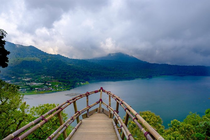 Best of North Bali: Banyumala Waterfall, Handara Gate and Temple - Guide and driver quality: how names like Putu Adi, Patu, and Suar change the day