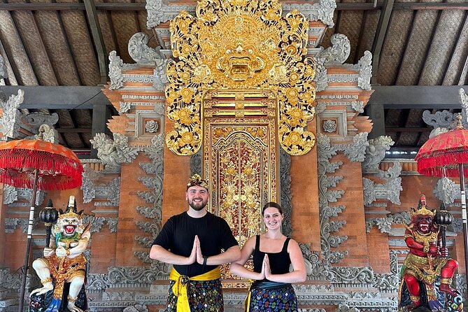 Best of Ubud Full Day Tour with All Inclusive - Tohpati Village: batik making you can watch in action