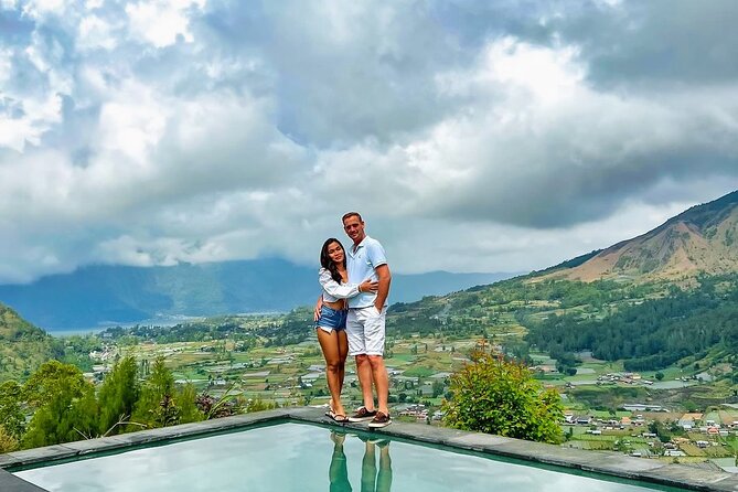 Best Ubud Tour with Instagrammable Jungle Swing all inclusive - Sacred Monkey Forest Sanctuary: Temples, Temptation, and How to Stay Safe