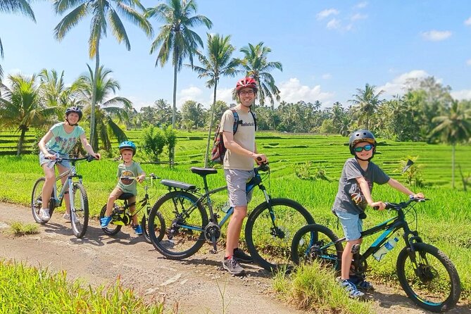 Bike ride in the rice fields, Bali countryside - Setting Off From Seminyak: A Breakfast Snack With Real Atmosphere