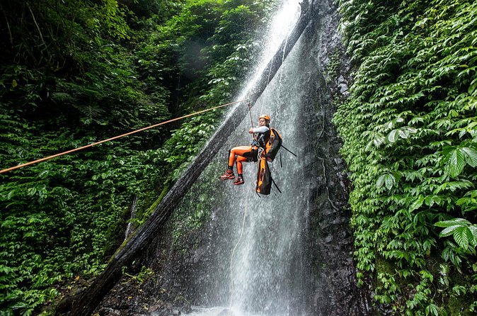 Canyoning Bali, Tamata Canyon (Adventure, discovery, nature) - Food and Recovery: Breakfast, Lunch, and the Shower That Counts