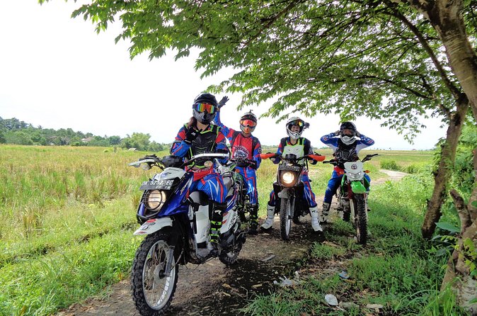 Dirt Bike Tours with fully trained Guides - full day tours with relax time frame - Lunch in the middle: fuel without wrecking your rhythm
