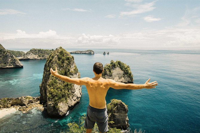East Nusa Penida Small Group Tour: Atuh Beach & Diamond Beach – Full Day - Stop 1: Thousand Island Viewpoint (Atuh King Five Nusa Penida area)