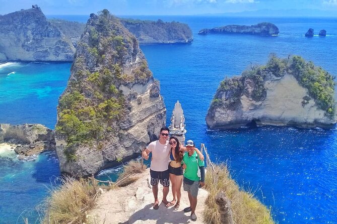 East Nusa Penida Small Group Tour: Atuh Beach & Diamond Beach – Full Day - Stop 4: Diamond Beach and Atuh Beach for a classic Penida finish