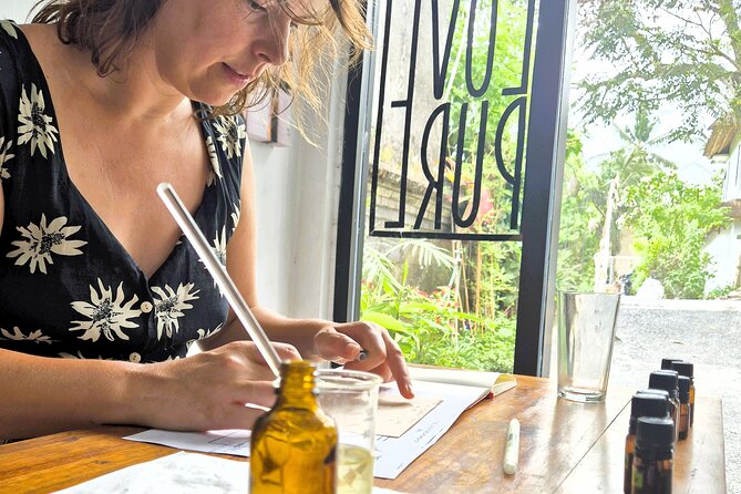 Essence Alchemy Workshop: create self-love blends in Ubud - What you do first: welcome tea infusion, then your intention