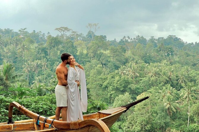 Experience Full Day to Bali Swing Temple and Monkey Forest - Batuan Temple: an ancient architectural moment in the middle of the day