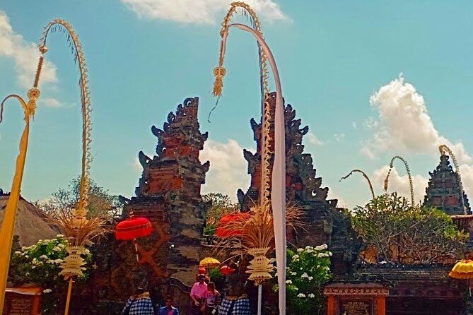 Experience Full Day to Bali Swing Temple and Monkey Forest - Food and timing: lunch is only included on all-inclusive