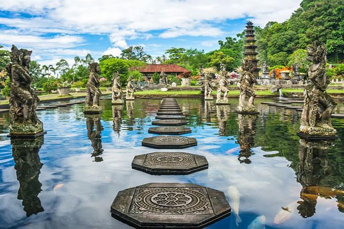 Exploring Bali in 5 Days: Completed Journey of Discovering Bali - Day 1 in Ubud and the Central Highlands: Monkeys, palaces, and mountain views