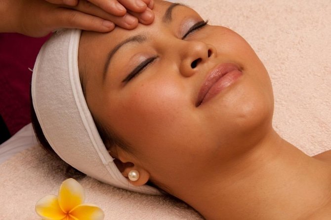 Facial treatment + Balinese massage at Bali Luxury Spa - 1 hour Balinese massage: deep tissue, but with soothing technique