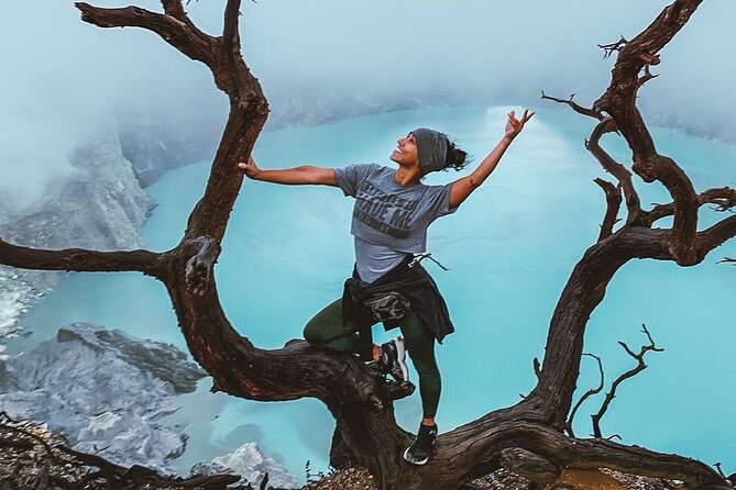 From Bali: 24-Hour Kawah Ijen Blue Flames, Dinner & Room - Transfers: Bali to Java by Ferry, Then Back Again