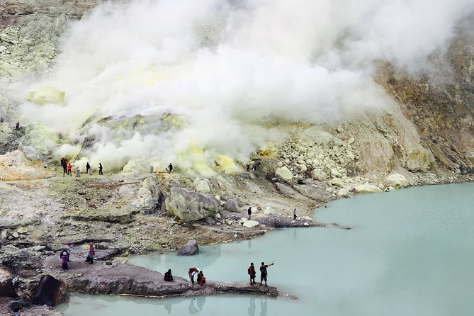 From Bali: 24-Hour Kawah Ijen Blue Flames, Dinner & Room - Fitness, Timing, and Who This Tour Suits Best