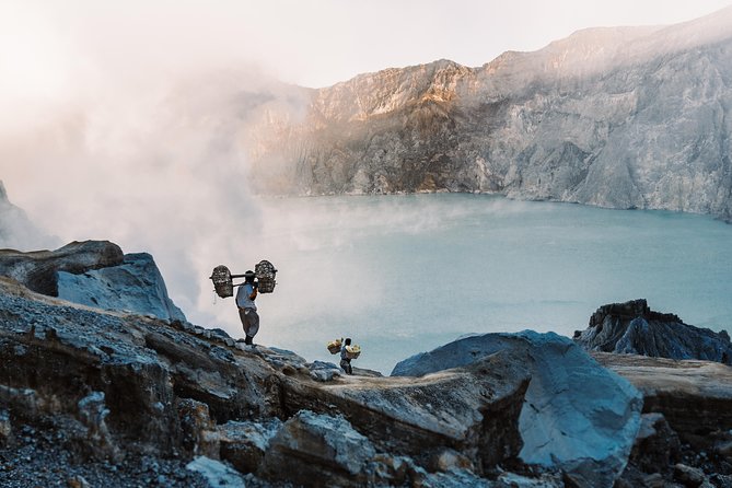 From Bali : Bromo & Kawah Ijen – 3-Day Adventure - Guides and teamwork: why the human side matters on volcano days