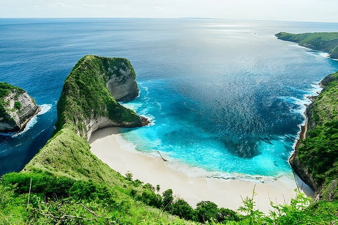 From Bali: Nusa Penida Snorkeling and Island Tour - Cliff viewpoints and limestone icons: Kelingking, Broken Beach, Angel’s Billabong