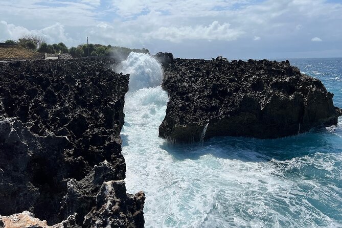Full Day All Inclusive Uluwatu South Bali Private Tour - Water Blow in Nusa Dua: waves, splashes, and a loud boom