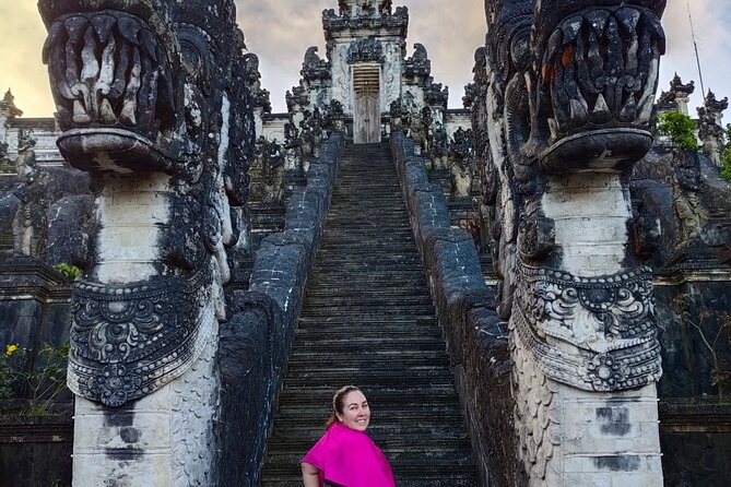 Full Day Gate Of Heaven Bali Instagram Tour - Lereng Agung Lunch: Balinese-Inspired Choices With a View