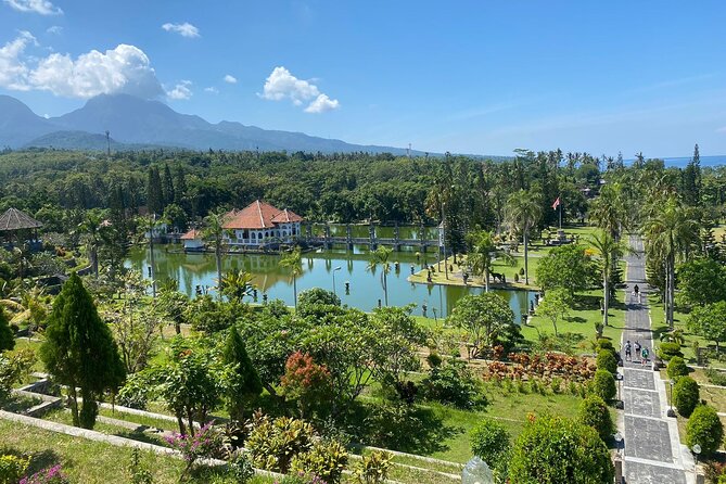 Full Day Private Tour East Bali Sightseeing - All Inclusive - Taman Ujung Water Palace: Pools, Palaces, and a Big Mountain Backdrop