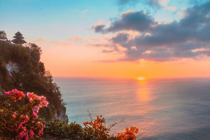 Full Day Ubud Tanah Lot Uluwatu All Inclusive Private Tour - Jimbaran Beach dinner: finish with seafood (or not)