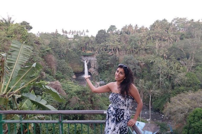 Get wet on Bali's most stunning waterfalls - Tegenungan Waterfall: Bigger Scale, More Space to Take Photos