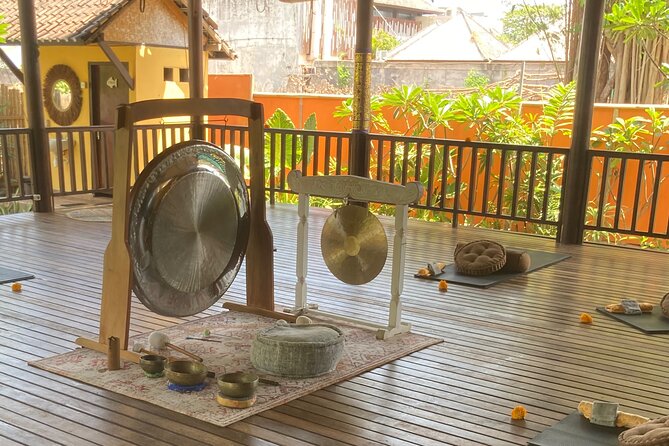 Gong Sound Healing on Nusa Lembongan, Bali - What the 6:00 pm timing and 1-hour length mean for your evening plans