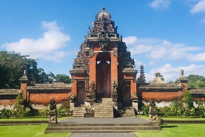 Half-Day Private Tanah Lot Sunset Tour - Stop 1: Taman Ayun Temple’s royal garden water-garden vibe