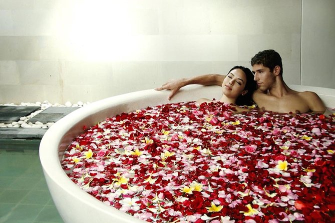 Half Day Tours: Bali 2 Hours MASSAGE & SPA - ROMANTIC SUNSET Dinner at JIMBARAN - Enter Bali Green Spa: the part that sets the tone