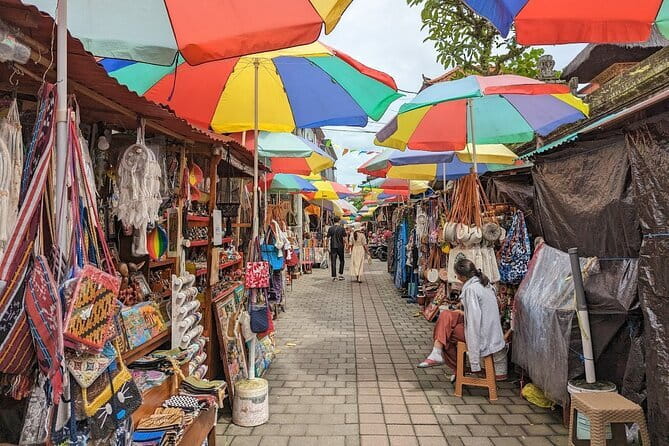 Half Day Ubud Village Private All Inclusive Tour - Lunch at an Indonesian restaurant with vegetarian options