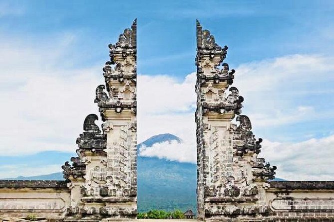 Heaven Gate (Lempuyang) - Tirta Gangga - FREE WIFI - Tirta Gangga: the water palace that cools the mood