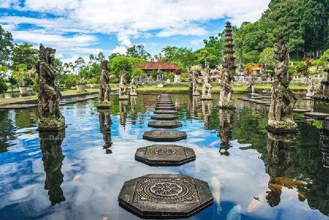 Heaven Gate (Lempuyang) - Tirta Gangga - FREE WIFI - Lempuyang Temple and Heaven Gate: views, photos, and time reality