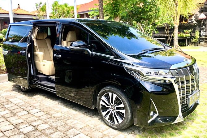 Hire a Luxury Private Car in Bali with an English Speaking Driver - Why a Luxury Private Car Hire Feels Different in Bali