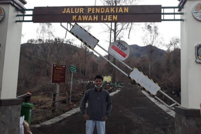 Ijen Crater Private Guided Trekking Tour From Bali - The door-to-door day: from Seminyak pickup to the Gilimanuk ferry