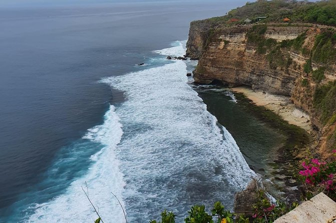 Incredible Uluwatu Temple Sunset & Kecak Fire Dance - Price and value: $25 per person, plus the extras you should expect