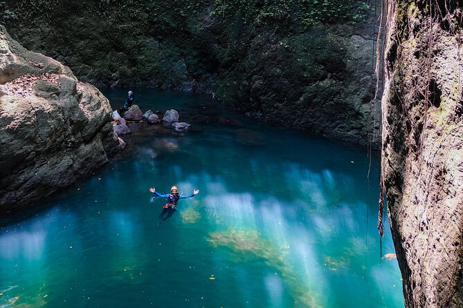 Intermediate canyoning trip in Bali "Aling Canyon" - The Hike to the Start Point: Views and Momentum