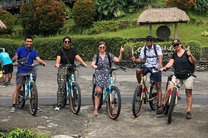Jatiluwih E-bikes Tour Cycling Group - Luhur Besi Kalung (Iron Necklace Temple): a temple stop with a specific story