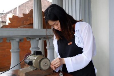 Jewelery Making Class with Own Design - Jawan Silver: where your design becomes a ring or necklace
