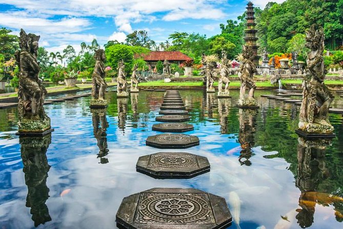 Lempuyang Gates of Heaven, Tirta Gangga Temple Swim & Jungle Waterfalls - Tukad Cepung Waterfall: Getting the Rays Through the Cascade