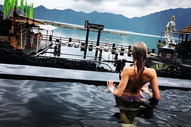 Monkey Forest, Holy Water Temple & Hot Springs Tours - Optional Stop 6: Aloha Ubud Swing (pay extra if you want the photo)