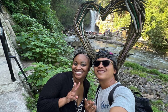 Monkey Forest, Temple, Waterfall and Rice Terrace in Ubud Tour - Tegenungan Waterfall: Lush Green Views With an Easy Access Walk
