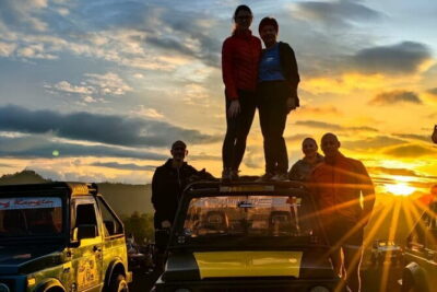 Mount Batur Jeep Sunrise and Black Lava Tour - The Mount Batur sunrise stop: breakfast, viewpoint timing, and photo help