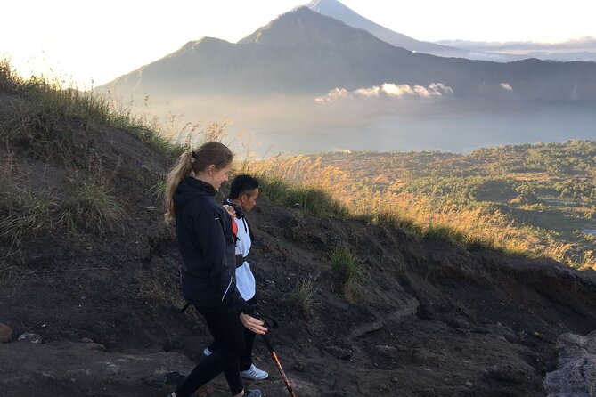 Mount Batur Sunrise Hike - Getting to the climb: pickup, timing, and group size that matters