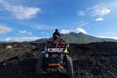 Mount Batur Sunrise Jeep & Hot Spring - All Inclusive Tour - Stop 1: Mount Batur sunrise with 4WD jeeps and real photo support