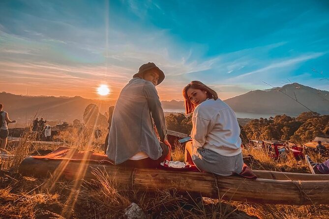 Mount Batur Sunrise Jeep With Black Lava - Stop 1 on Mount Batur: breakfast with sunrise views (and what you’re actually paying for)