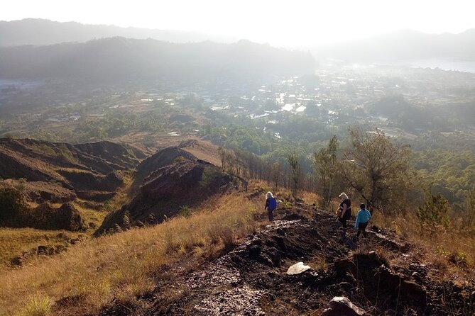 Mount Batur Trekking Admission Ticket - Stop: the summit experience and why breakfast after sunrise is a big deal